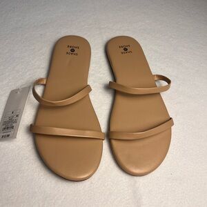 Shade & Shore Beige/Tan sandals Women’s Size 8• New